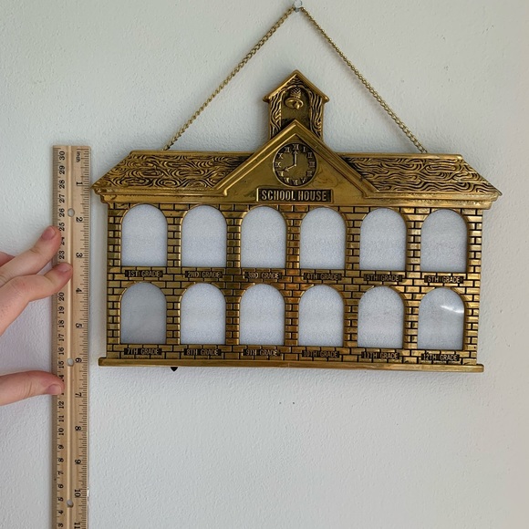 ✨SOLD✨ Vintage Brass School House 1st-12th School Photo Collage Frame - Picture 4 of 9